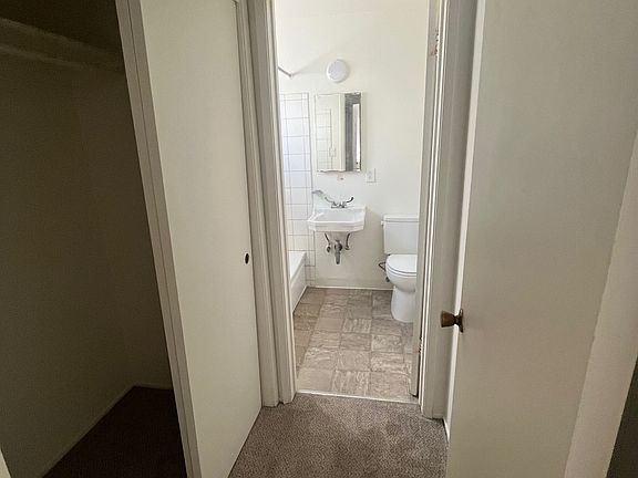 4th image of 239 Price St APT 4