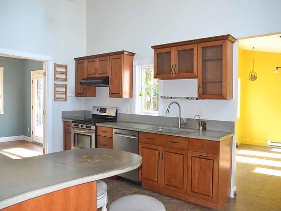 4th image of 6141 Bridlewood Dr
