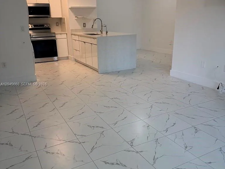 7220 NW 114th Ave #105 — Photo 8