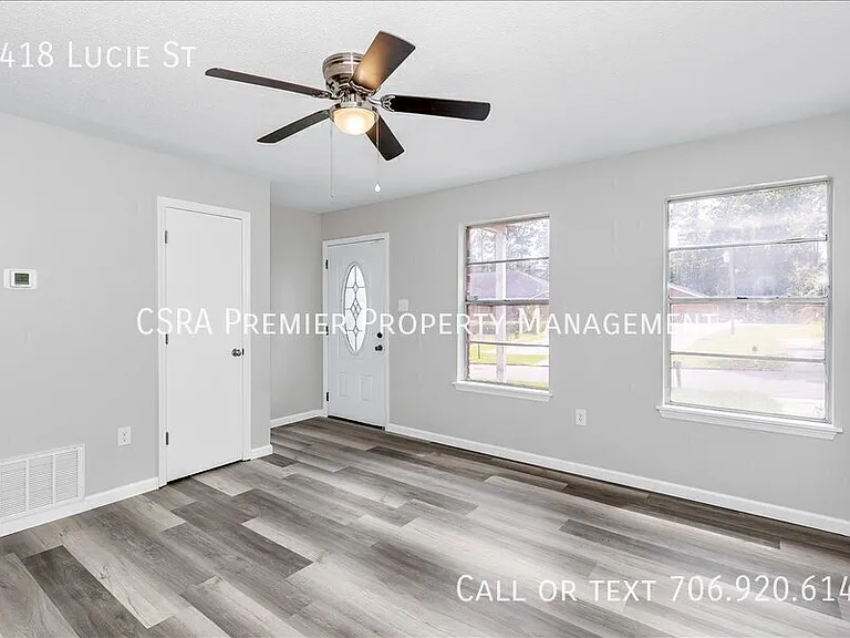 3418 Lucie St — Photo 5