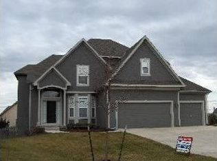 11924 S Lincoln St, Olathe, KS 66061