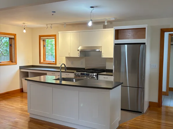 57 N Union St, Burlington, VT