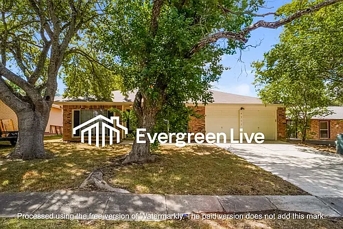 4917 Crestwood Dr Photo 1