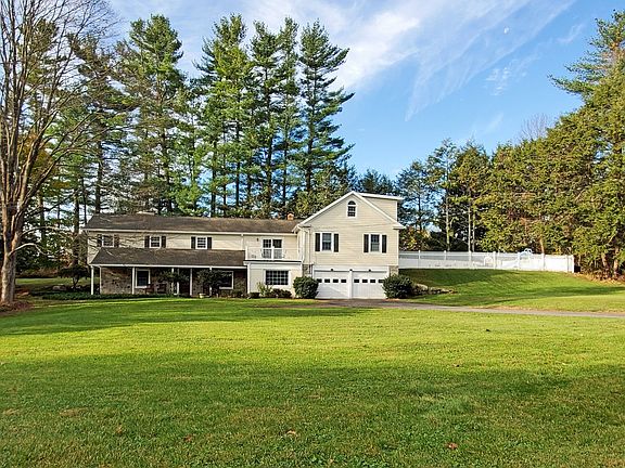 24 Lantern Drive