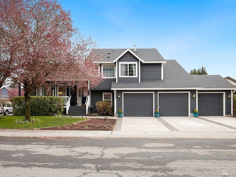 1st image of 2221 NE 153rd Ave