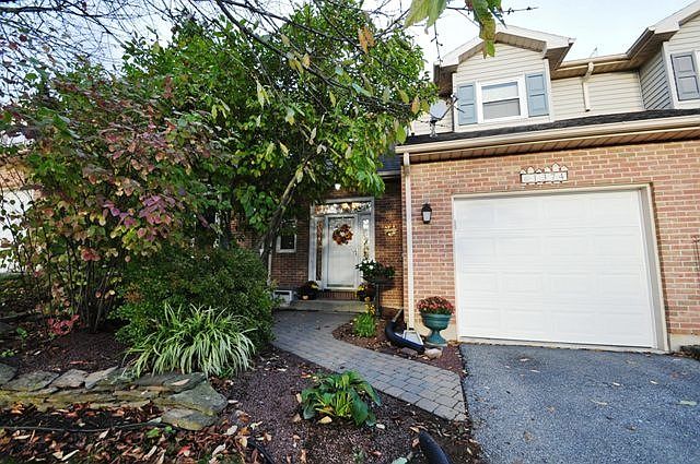 1st image of 1374 Howard Ln
