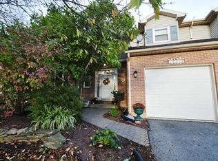 1374 Howard Ln, Easton, PA 18045