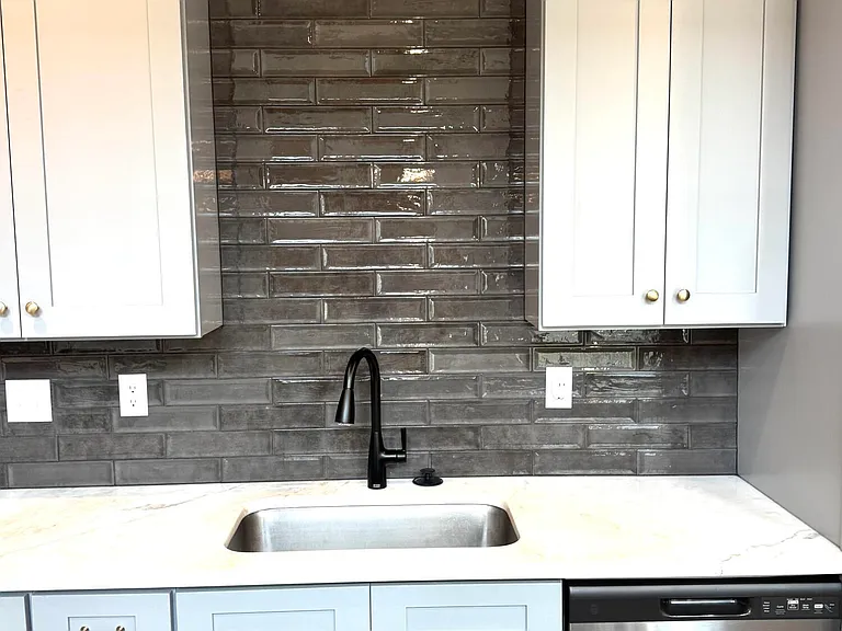 512 Highland Oaks Ln — Photo 4