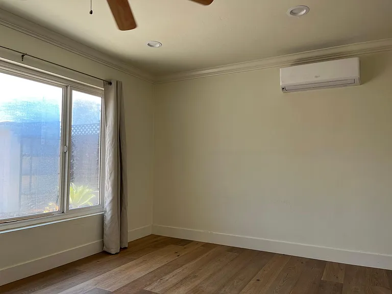 5135 Ewing St — Photo 10
