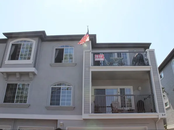 8611 Via Mallorca Unit E, La Jolla, CA 92037