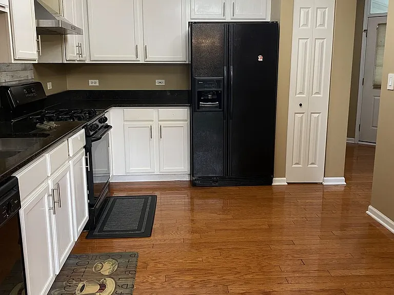 2824 White Thorn Cir — Photo 6