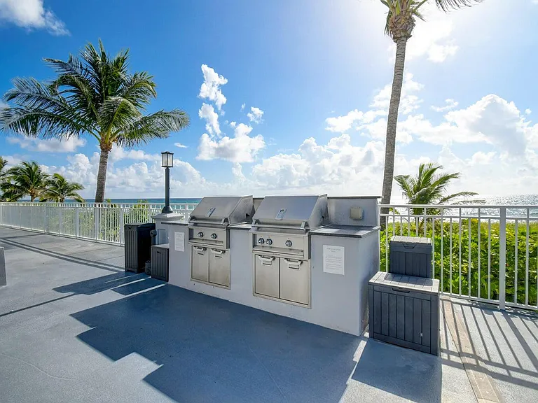 3221 S Ocean Blvd #902 — Photo 33