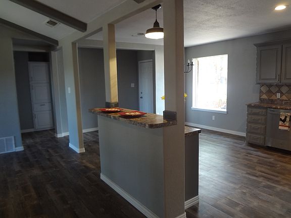 4th image of 111 Capitol Ave