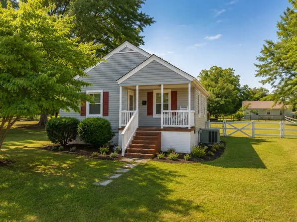 1912 Wheat St, Rockingham, NC 28379