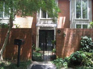 24 Willow Gln NE, Sandy Springs, GA 30342
