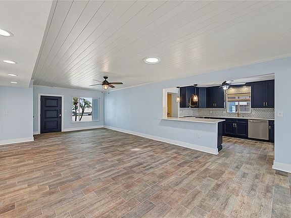 5th image of 403 NORMANDY ROAD