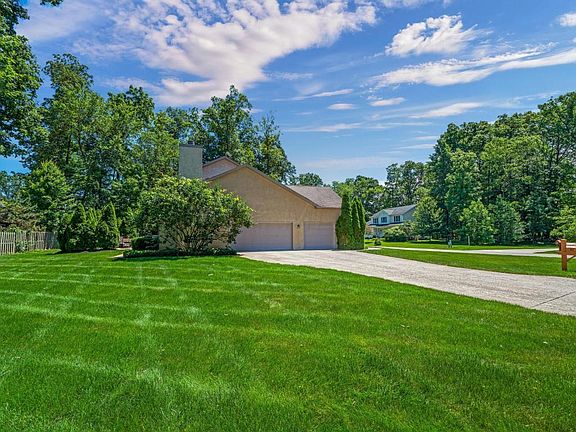 4th image of 91 Buckeye Dr