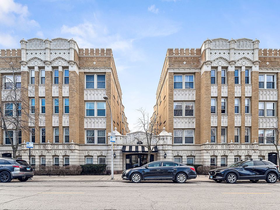 1st image of 4240 N Clarendon Ave APT 302S
