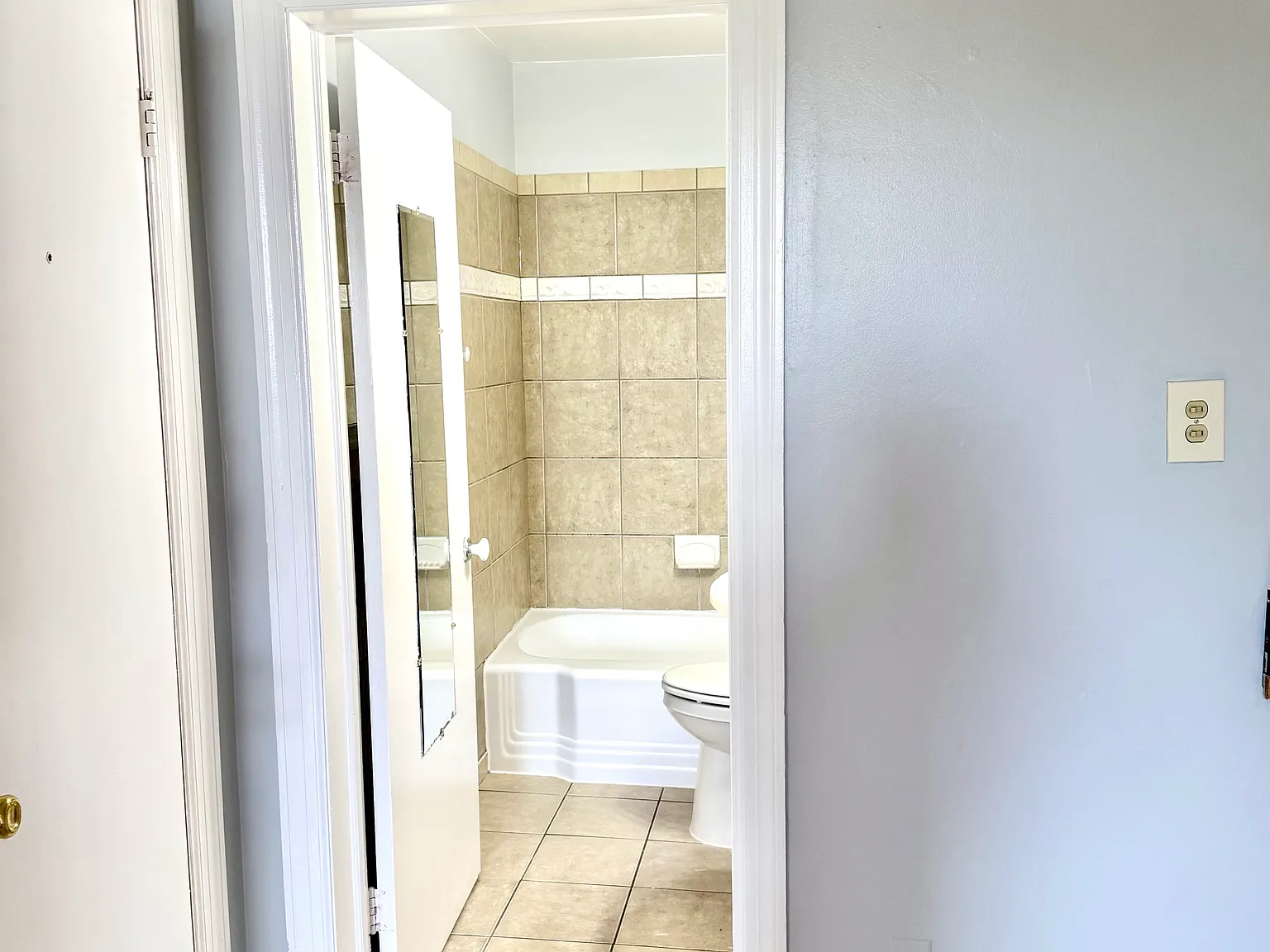 1 bed, 650 sqft, $1,250 — Photo 4