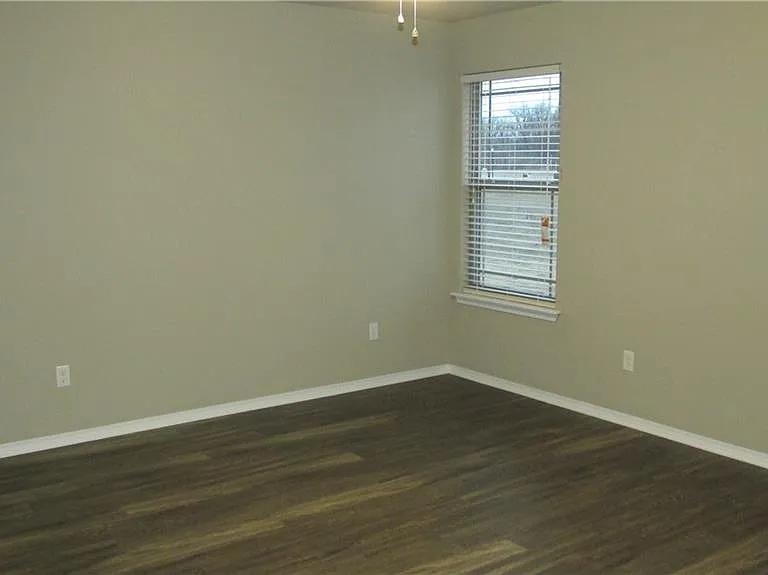 5002 SW Fieldstone Blvd #1 — Photo 4