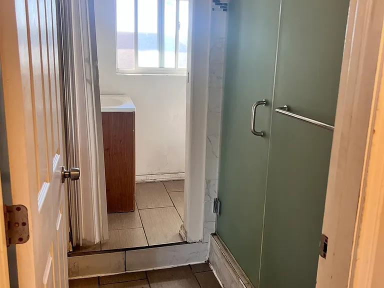 1729 W 20th St #2C — Photo 7