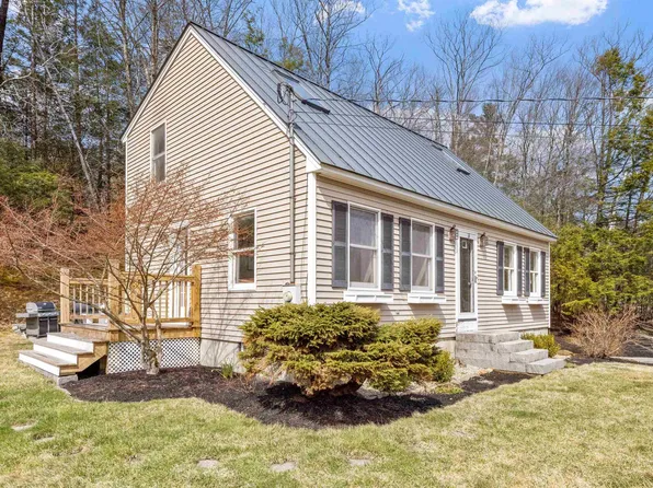216 Irving Drive, Weare, NH 03281
