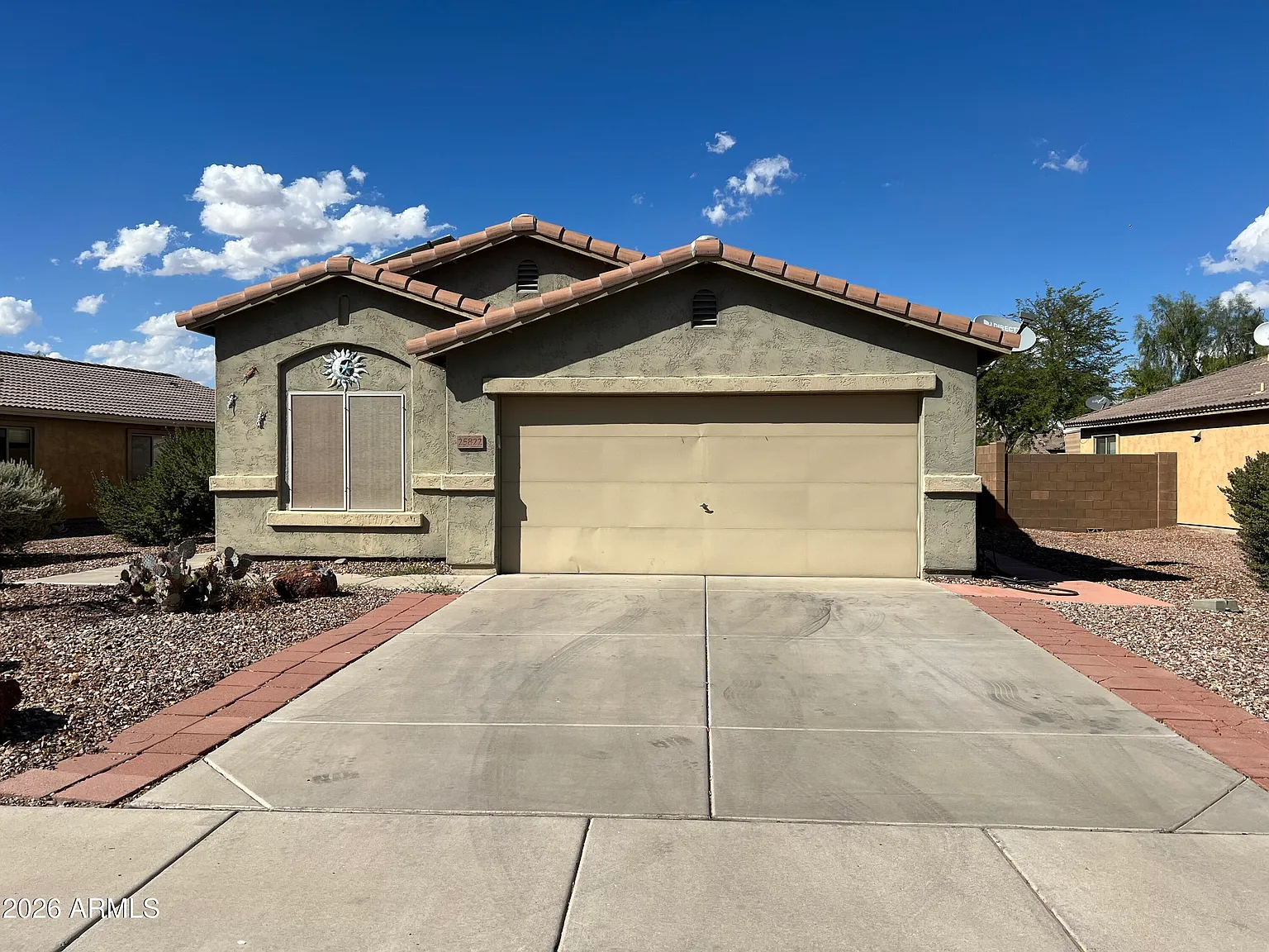 3 bed, 2.0 bath, 1274 sqft, $1,700 — Photo 1