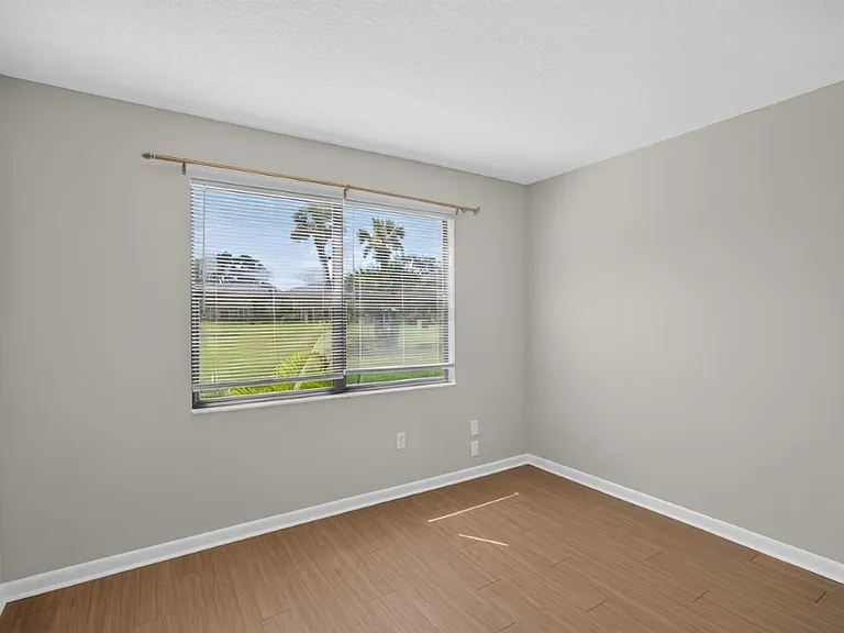 700 W Pope Rd #H61 — Photo 21