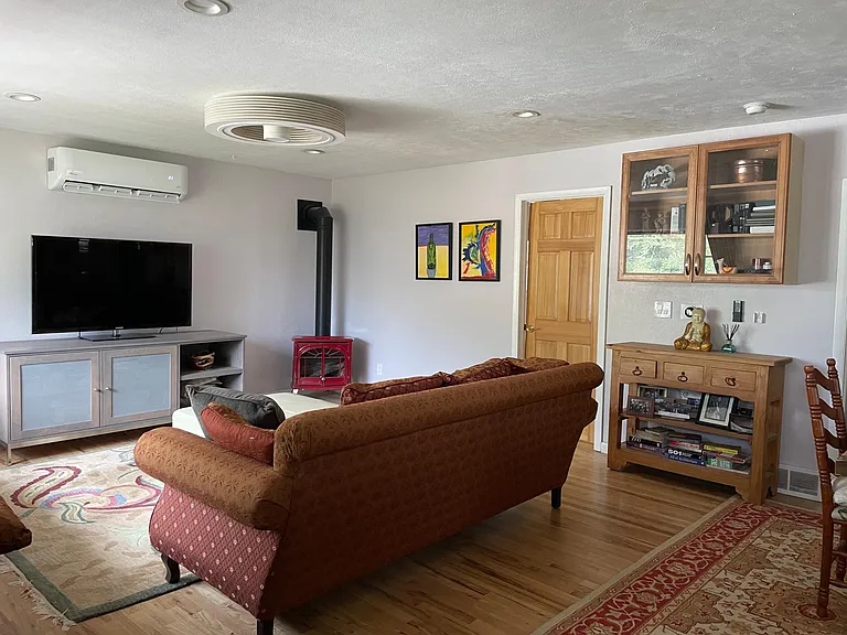 1830 Balsam Ave — Photo 13