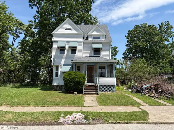 1205 E 111th St, Cleveland, OH 44108