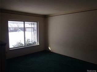 11219 Suffolk Dr, Southgate, MI 48195