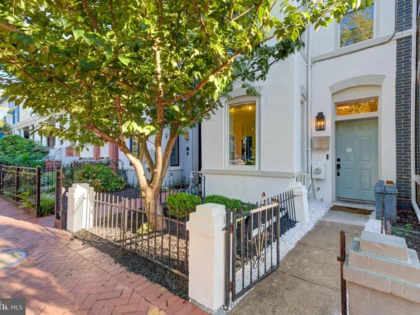 607 L St NE, Washington, DC 20002