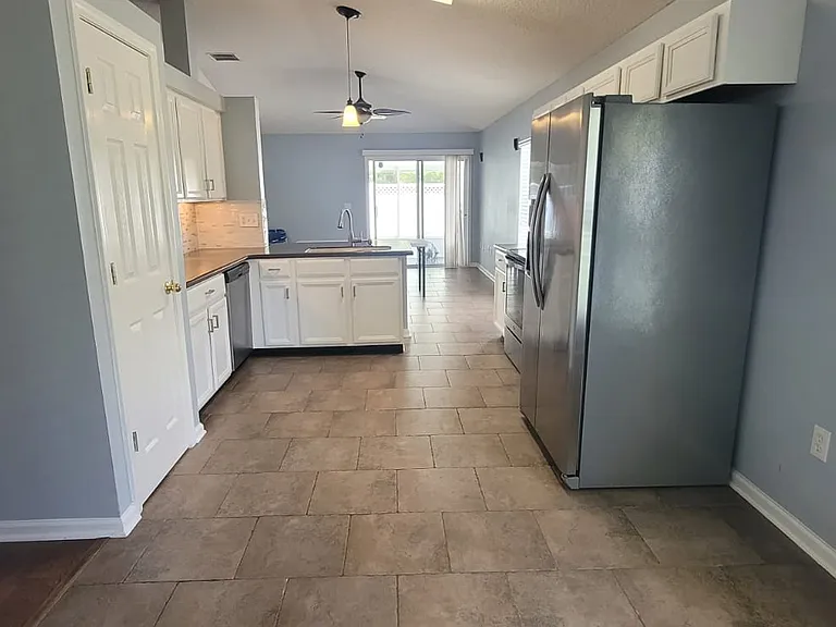 810 S Lilac Loop — Photo 23