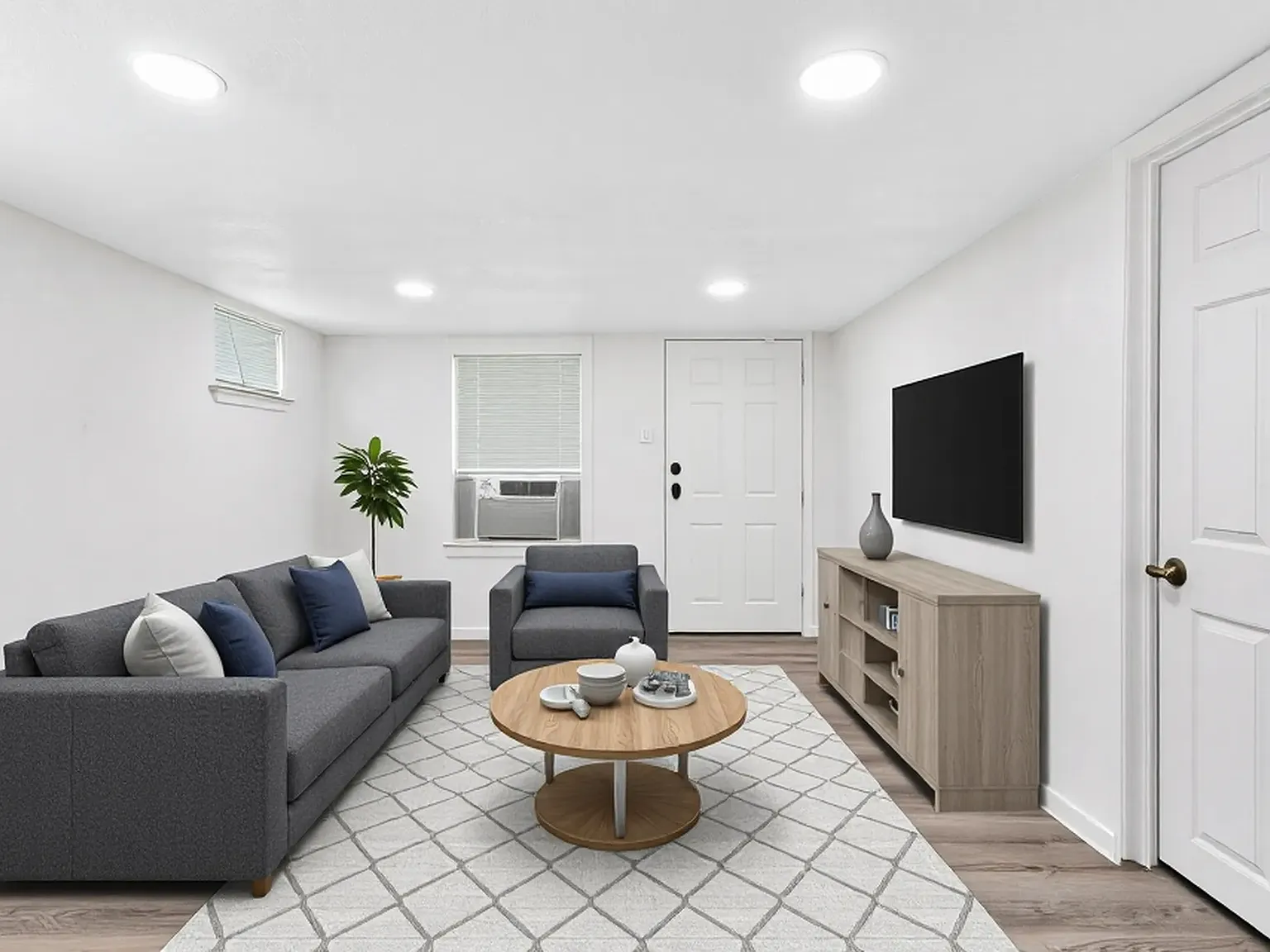1 bed, 800 sqft, $899 — Photo 1