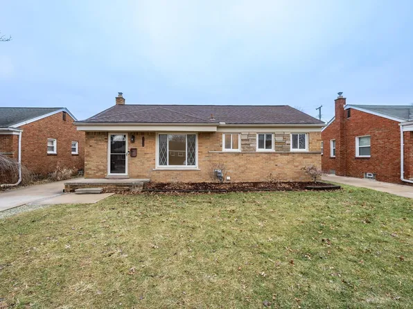 25385 Ronald St, Roseville, MI 48066