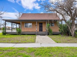 430 S 6th St, Fowler, CA 93625