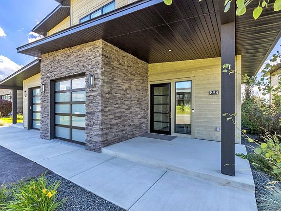 2nd image of 89 Balmoral Trl #B