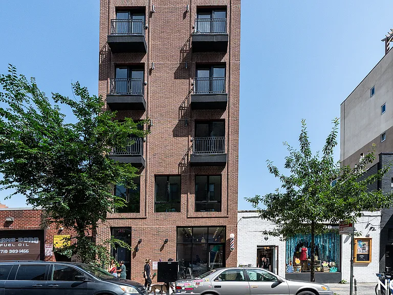 483 Driggs Ave #1B — Photo 10