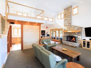 5250 Holiday Dr, Egg Harbor, WI 54209