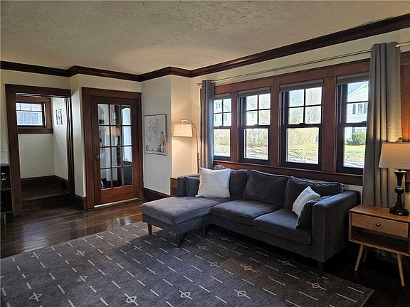 5th image of 163 Rawlinson Rd