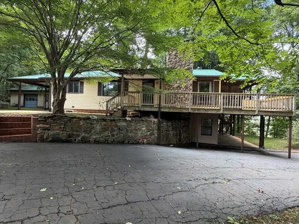 86 Rose Hill Dr, Franklin, NC 28734