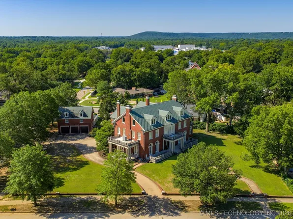 535 E 14th St, Bartlesville, OK 74003