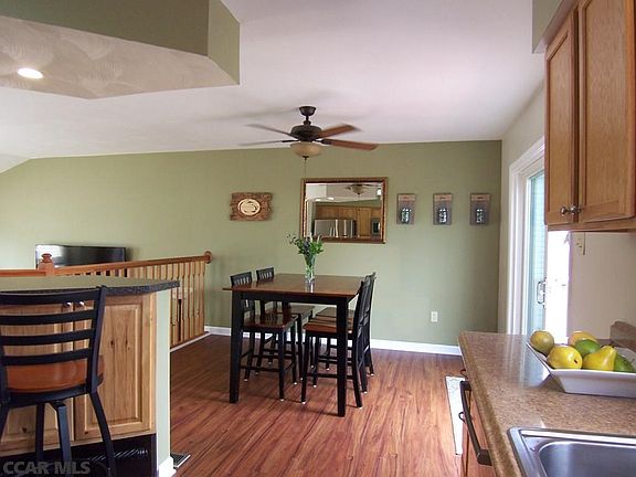 Access to expansive deck
