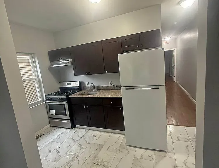 406 Park Ave #6D — Photo 2