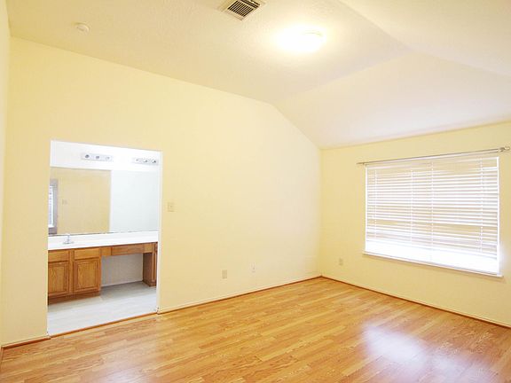 4th image of 8815 Martin Heights Dr