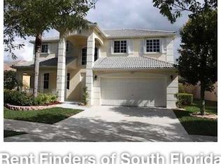 4393 Fox Ridge Dr, Weston, FL 33331