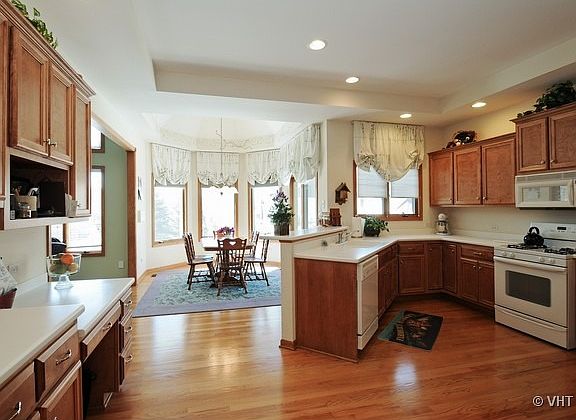 4th image of 17120 Pointe Dr