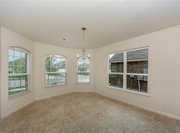 3rd image of 920 Princewood Dr