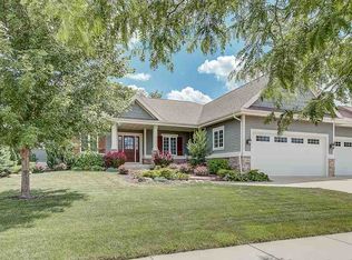 2104 Kilkenny Trl, Waunakee, WI 53597