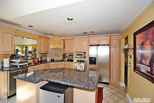 4th image of 3 Foxmeadow Dr